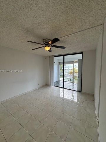 2761 Taft St 408, Hollywood, FL 33020