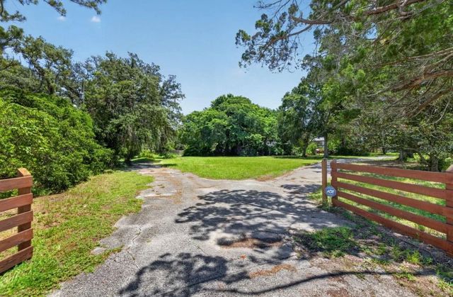 6495 BURNING TREE DRIVE, Seminole, FL 33777
