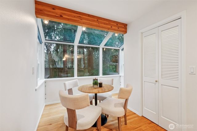 24320 SE 42nd Street, Sammamish, WA 98029