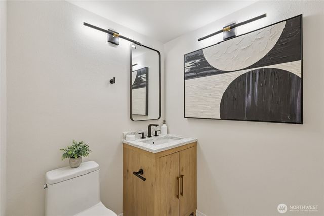 24320 SE 42nd Street, Sammamish, WA 98029