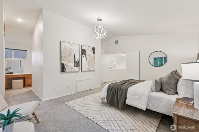 24320 SE 42nd Street, Sammamish, WA 98029