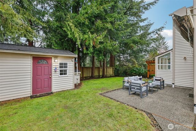 24320 SE 42nd Street, Sammamish, WA 98029