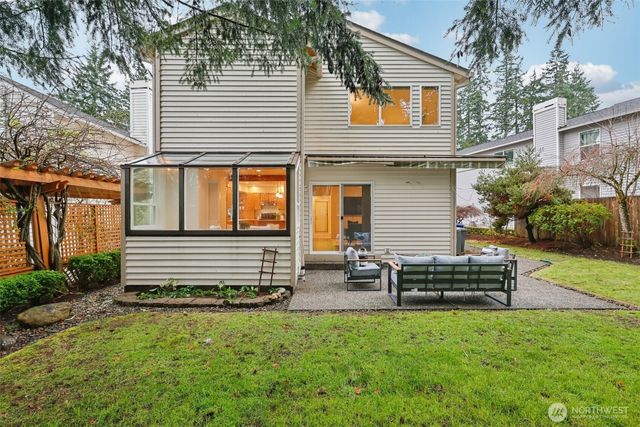 24320 SE 42nd Street, Sammamish, WA 98029