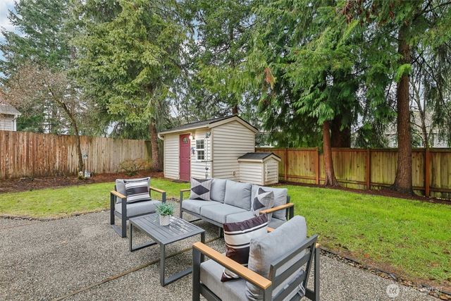24320 SE 42nd Street, Sammamish, WA 98029