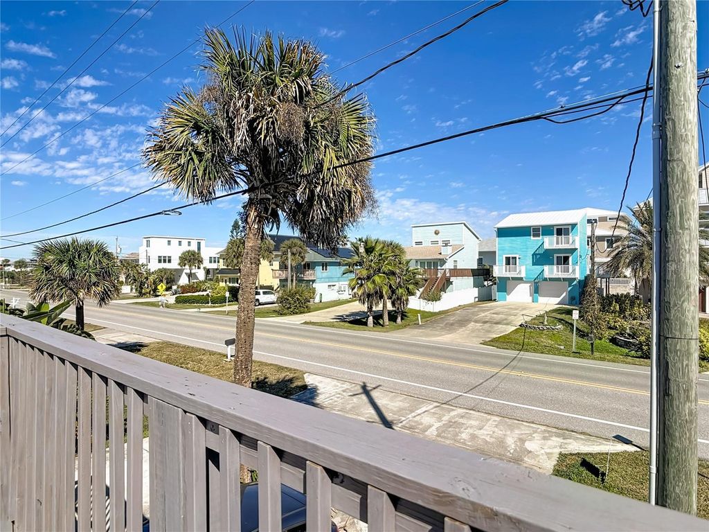 Image 16 of property listing at 6318 TURTLEMOUND ROAD, New Smyrna Beach, FL 32169