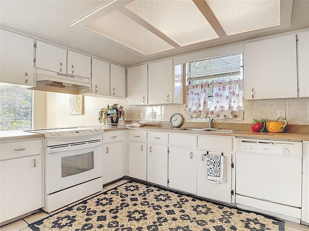 Image 45 of property listing at 6318 TURTLEMOUND ROAD, New Smyrna Beach, FL 32169