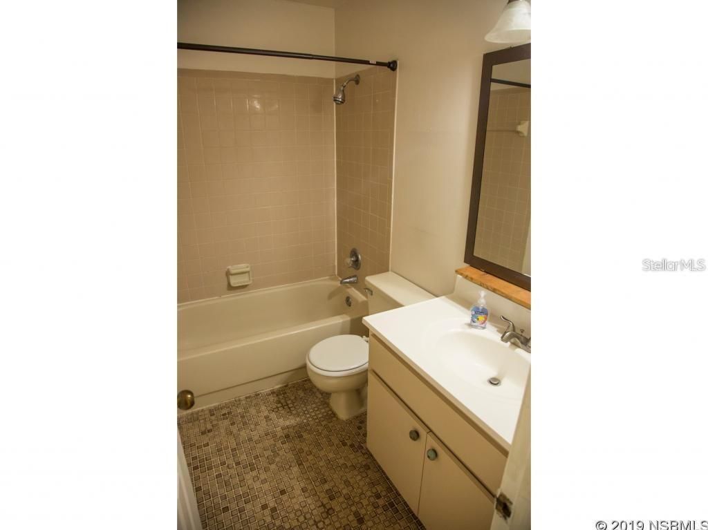 Image 6 of property listing at 6318 TURTLEMOUND ROAD, New Smyrna Beach, FL 32169
