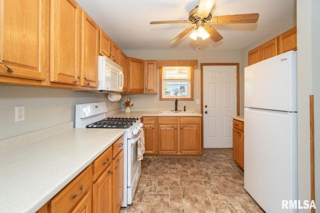 3804 N FABER Avenue, Peoria Heights, IL 61616