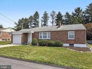 2789 CLEAR SPRINGS BLVD, York, PA 17406