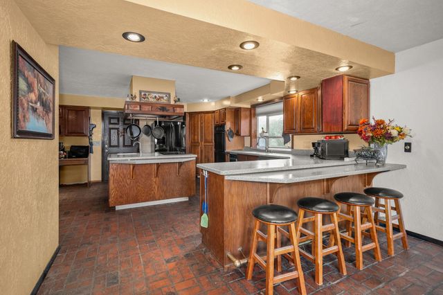 15218 W Autumn Ln, Nine Mile Falls, WA 99026