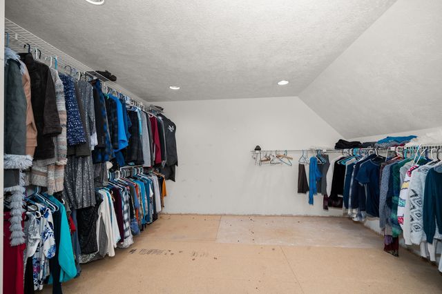 15218 W Autumn Ln, Nine Mile Falls, WA 99026