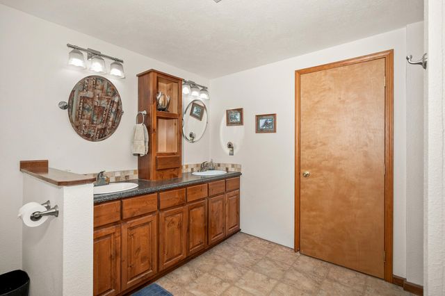 15218 W Autumn Ln, Nine Mile Falls, WA 99026