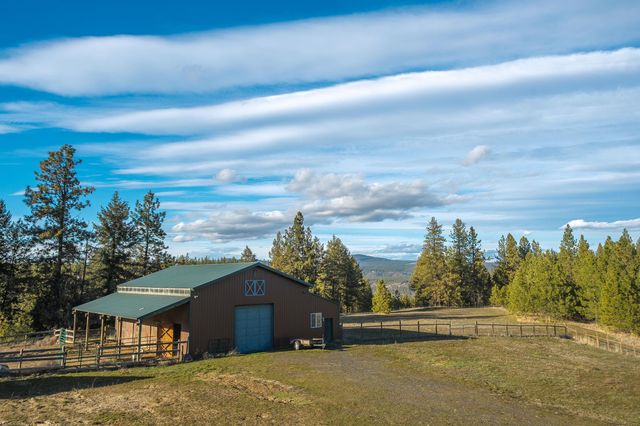 15218 W Autumn Ln, Nine Mile Falls, WA 99026