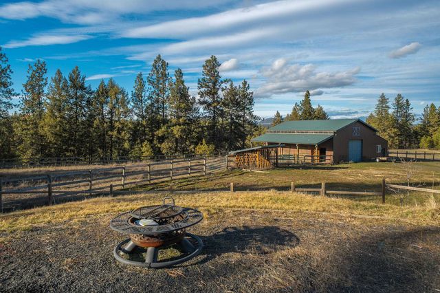 15218 W Autumn Ln, Nine Mile Falls, WA 99026