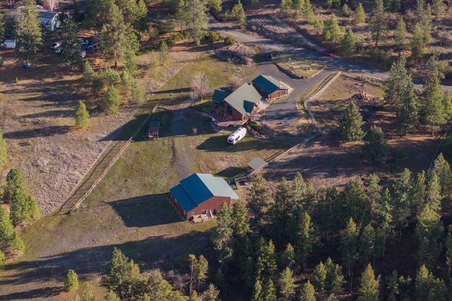 15218 W Autumn Ln, Nine Mile Falls, WA 99026