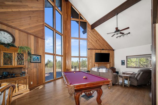 15218 W Autumn Ln, Nine Mile Falls, WA 99026