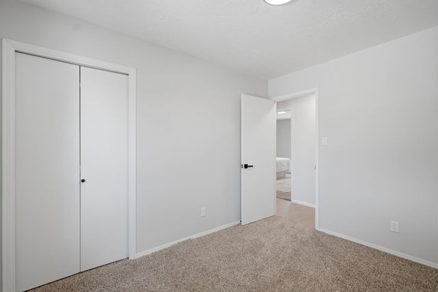 848 Gallahad Street SW, Los Lunas, NM 87031