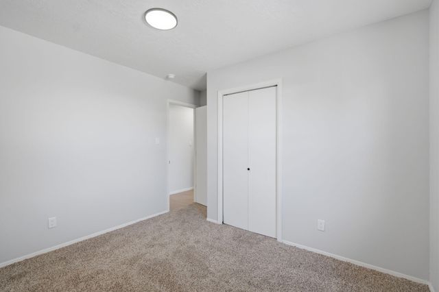 848 Gallahad Street SW, Los Lunas, NM 87031