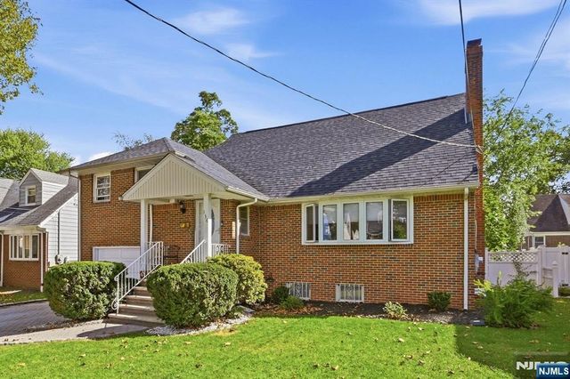 136 Van Buskirk, Teaneck, NJ 07666