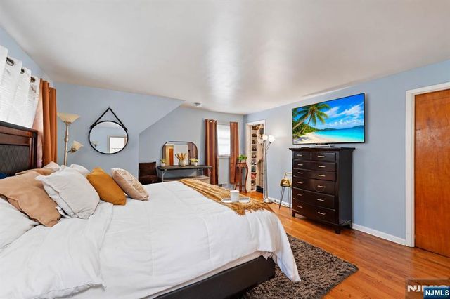 136 Van Buskirk, Teaneck, NJ 07666
