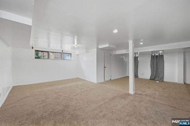 136 Van Buskirk, Teaneck, NJ 07666