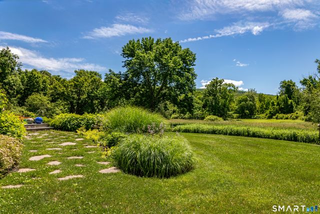 14 Flanders Lane, Kent, CT 06757