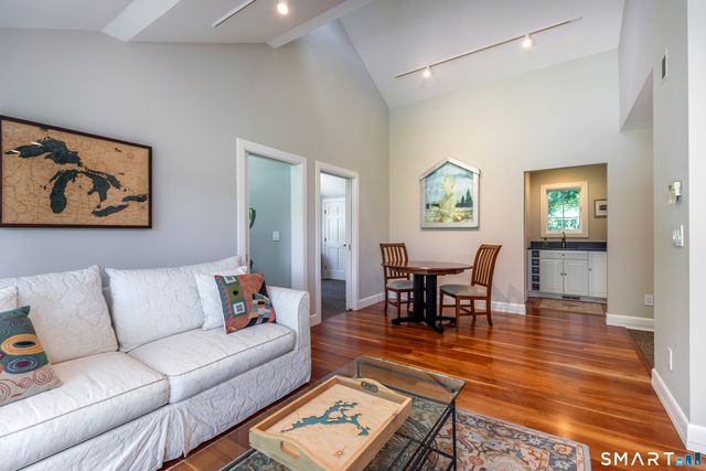 14 Flanders Lane, Kent, CT 06757