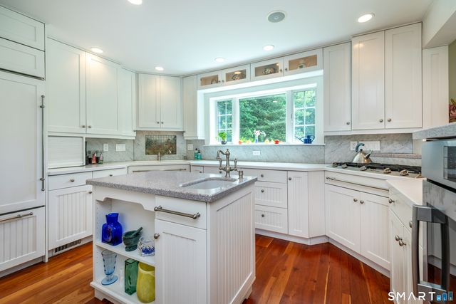 14 Flanders Lane, Kent, CT 06757