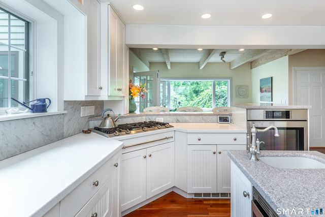 14 Flanders Lane, Kent, CT 06757