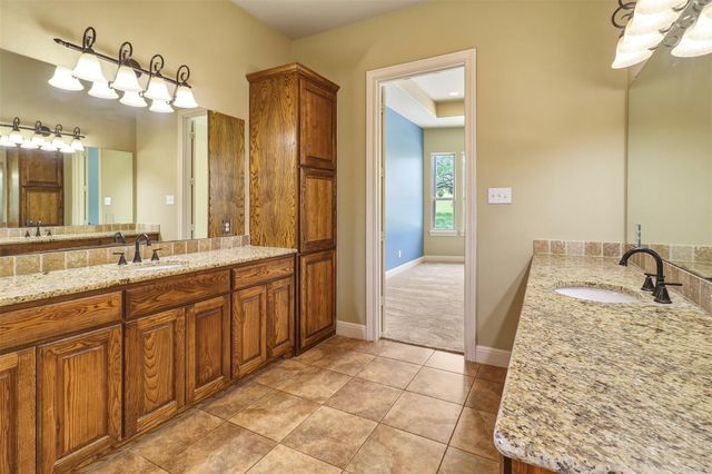 340 Sun Ray, Horseshoe Bay, TX 78657