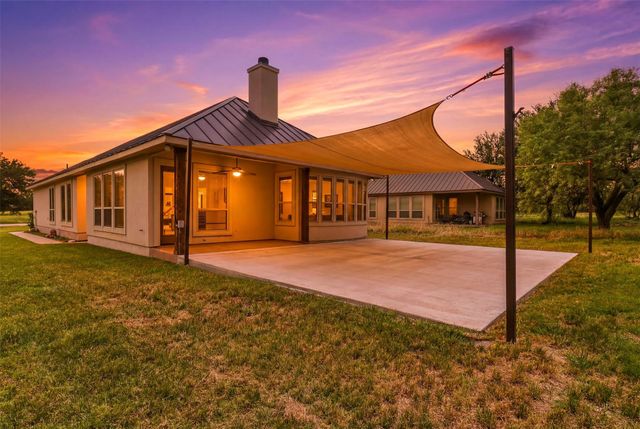340 Sun Ray, Horseshoe Bay, TX 78657
