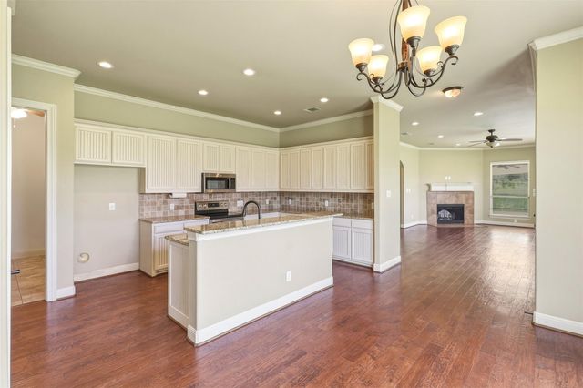 340 Sun Ray, Horseshoe Bay, TX 78657
