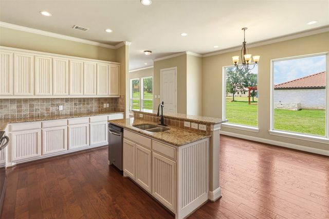 340 Sun Ray, Horseshoe Bay, TX 78657