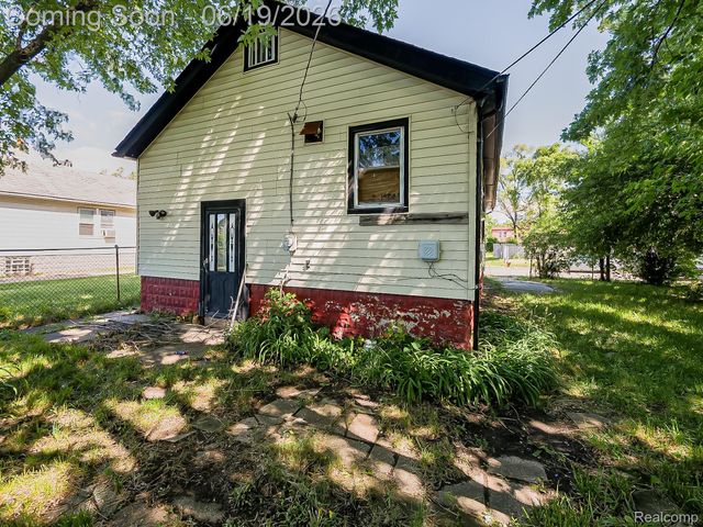7681 Ellsworth Street, Detroit, MI 48238