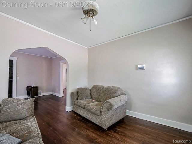 7681 Ellsworth Street, Detroit, MI 48238