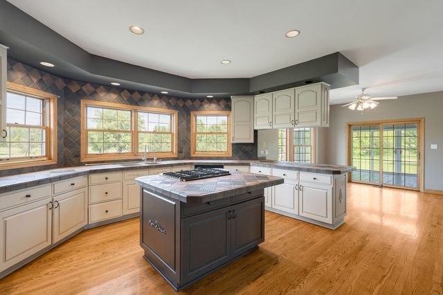 1848 E Offner Road, Beecher, IL 60401