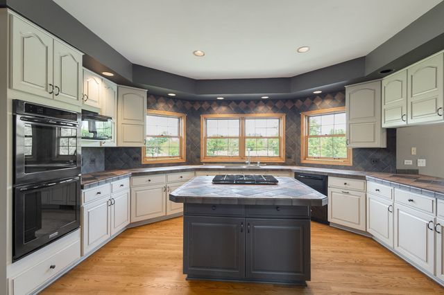 1848 E Offner Road, Beecher, IL 60401
