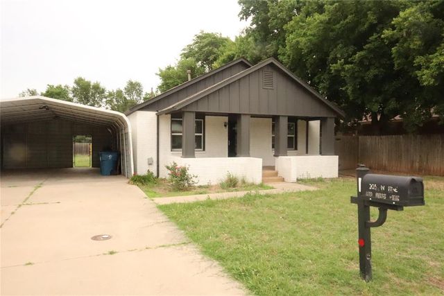 203 W Pine Street, Tuttle, OK 73089