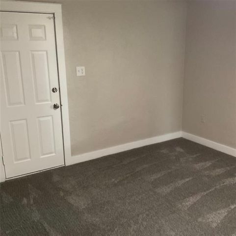 203 W Pine Street, Tuttle, OK 73089