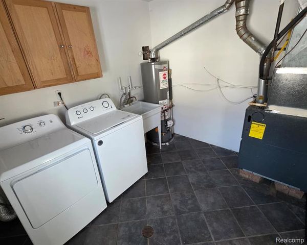 4937 Hazel Street, Dearborn Heights, MI 48125