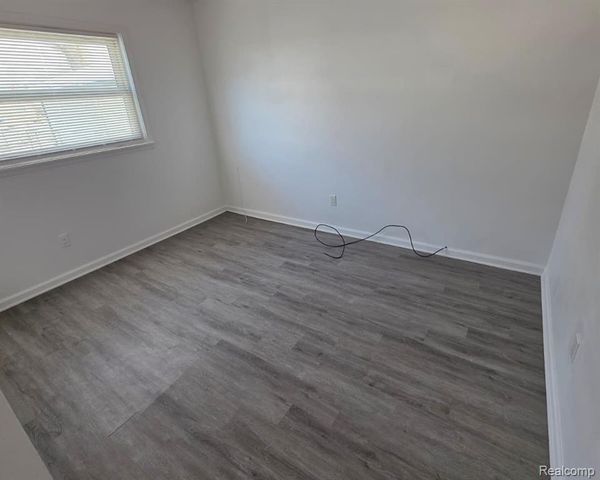 4937 Hazel Street, Dearborn Heights, MI 48125