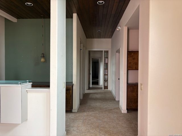 146 Babcock, San Antonio, TX 78201