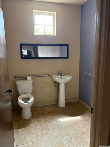 146 Babcock, San Antonio, TX 78201