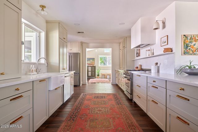 3819 N 37TH Street, Phoenix, AZ 85018