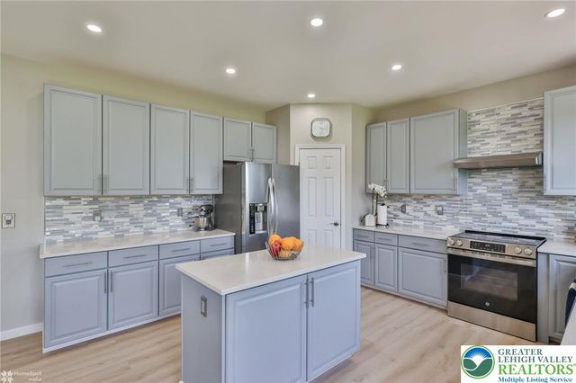 330 Indigo Way, Allentown City, PA 18104