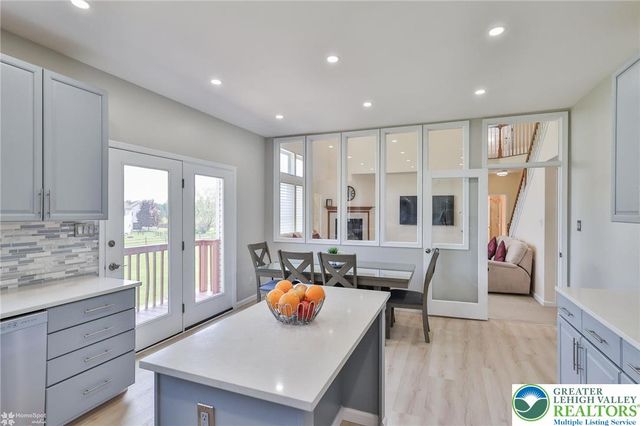 330 Indigo Way, Allentown City, PA 18104