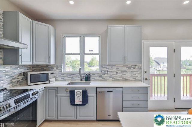 330 Indigo Way, Allentown City, PA 18104