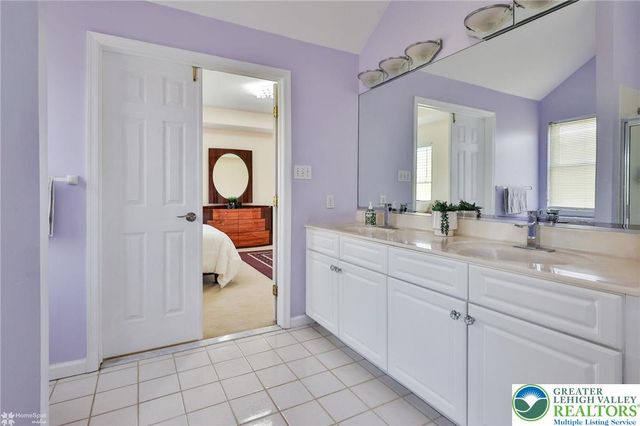 330 Indigo Way, Allentown City, PA 18104