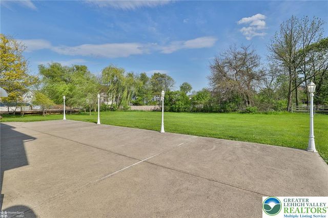 330 Indigo Way, Allentown City, PA 18104