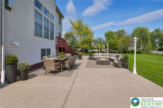 330 Indigo Way, Allentown City, PA 18104
